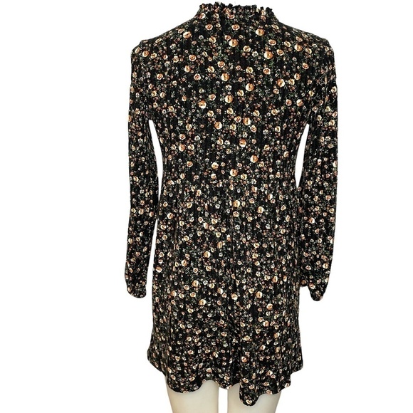 Floral Ditsy Tunic Top 🖤 - Picture 2 of 9